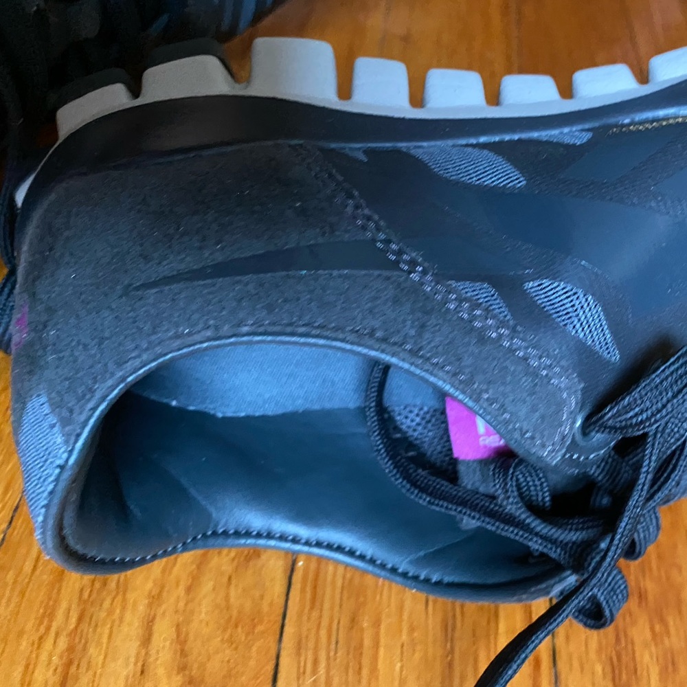 Training Reeboks - Picture 7 of 10
